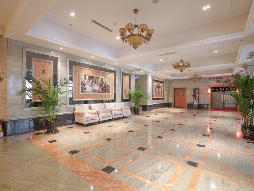 Vienna Hotel Tianjin Guizhou Road Branch Екстериор снимка