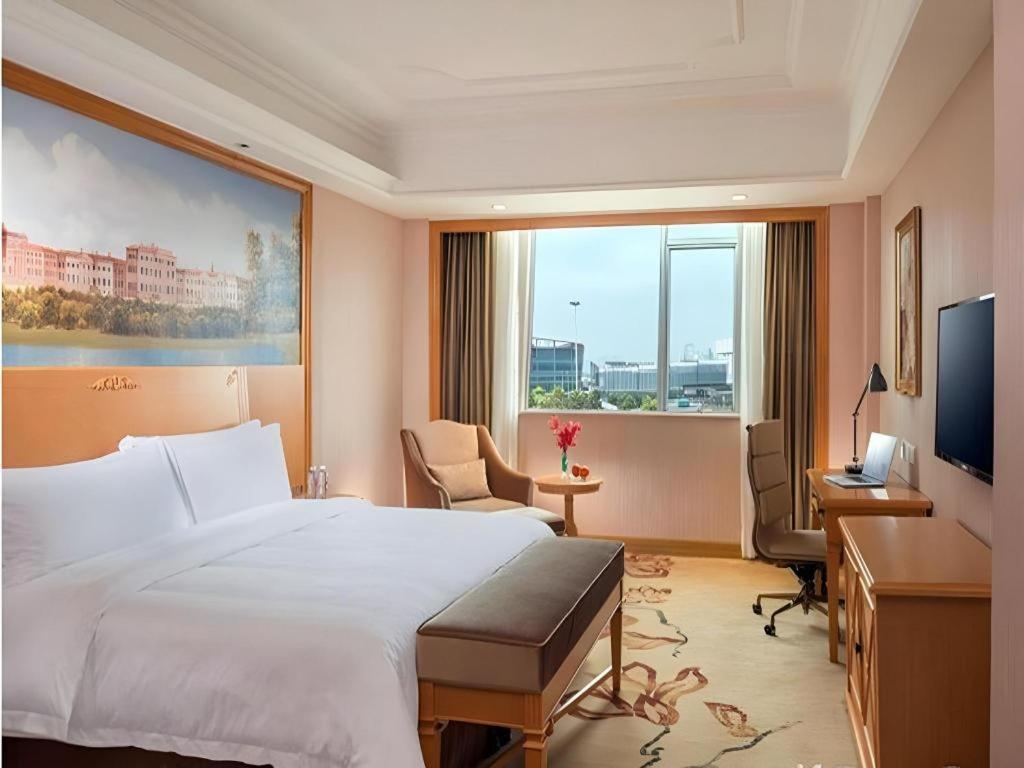 Vienna Hotel Tianjin Guizhou Road Branch Екстериор снимка